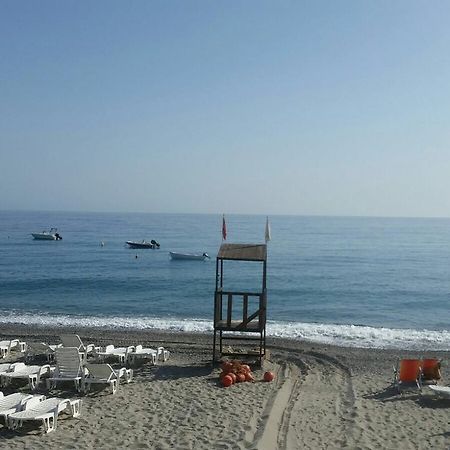 Hotel La Perla Jonica Bova Marina Exterior foto